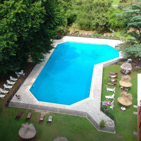 Howard Johson Escobar