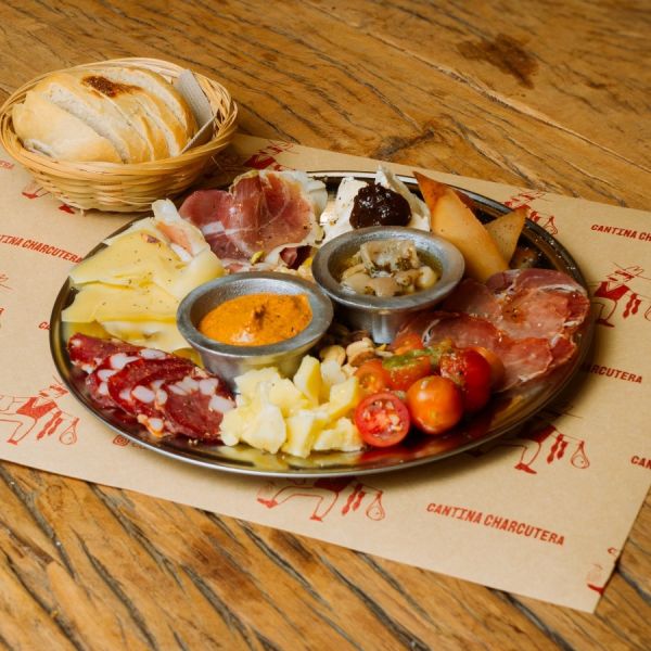 Cantina Charcutera